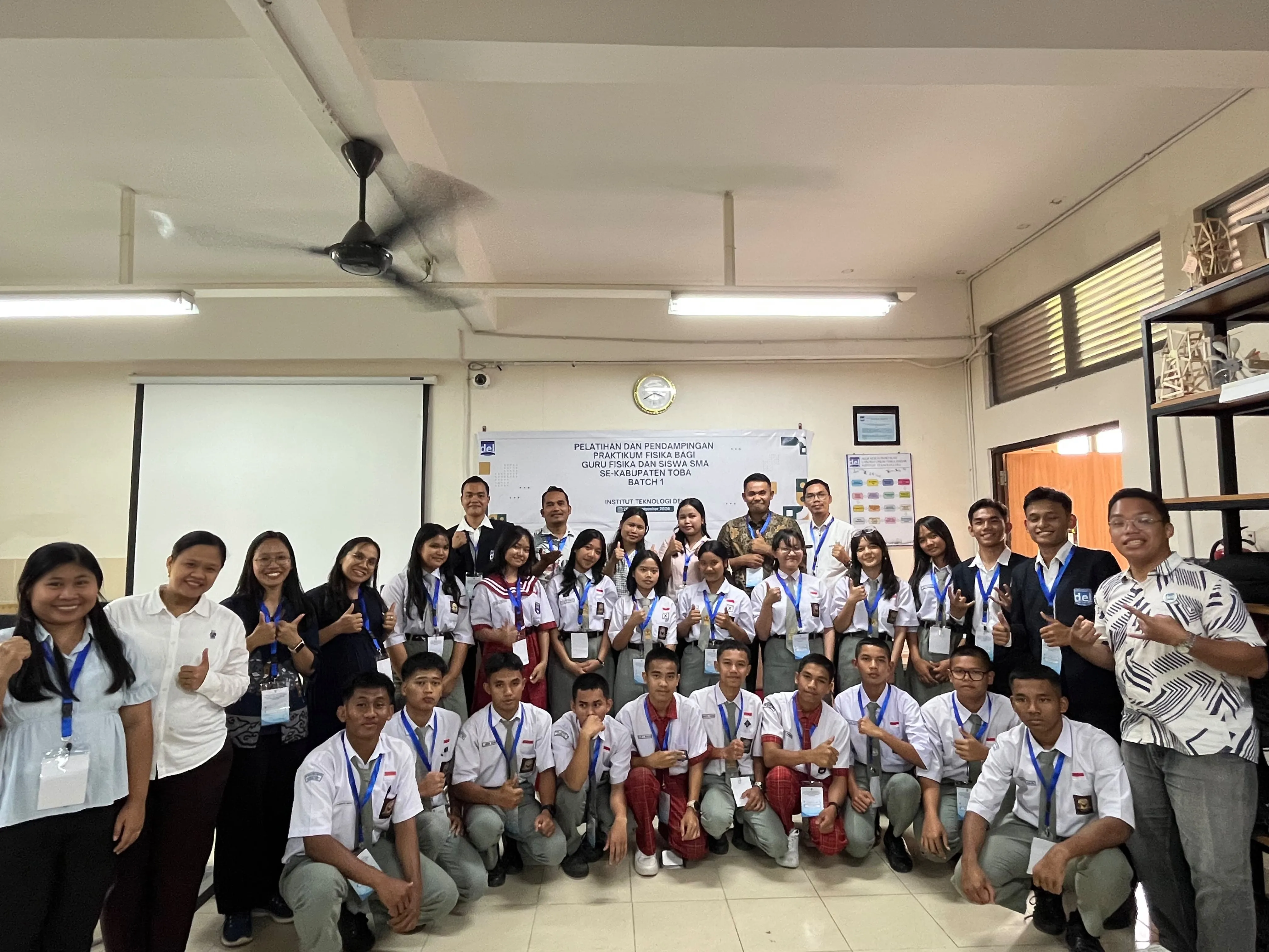 IT Del Dorong Pembelajaran Fisika Eksperimental bagi Guru dan Siswa SMA di Toba
