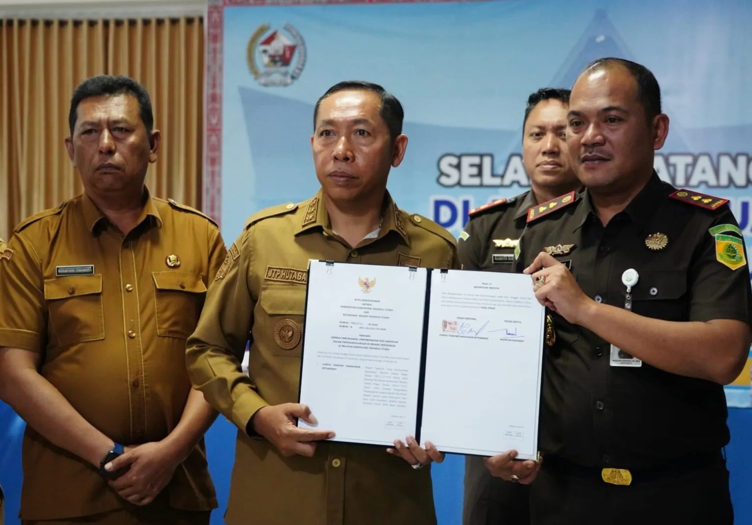 Jaksa Sahabat Pendidik Diluncurkan, Bupati JTP Dorong Pendidikan Berintegritas di Taput
