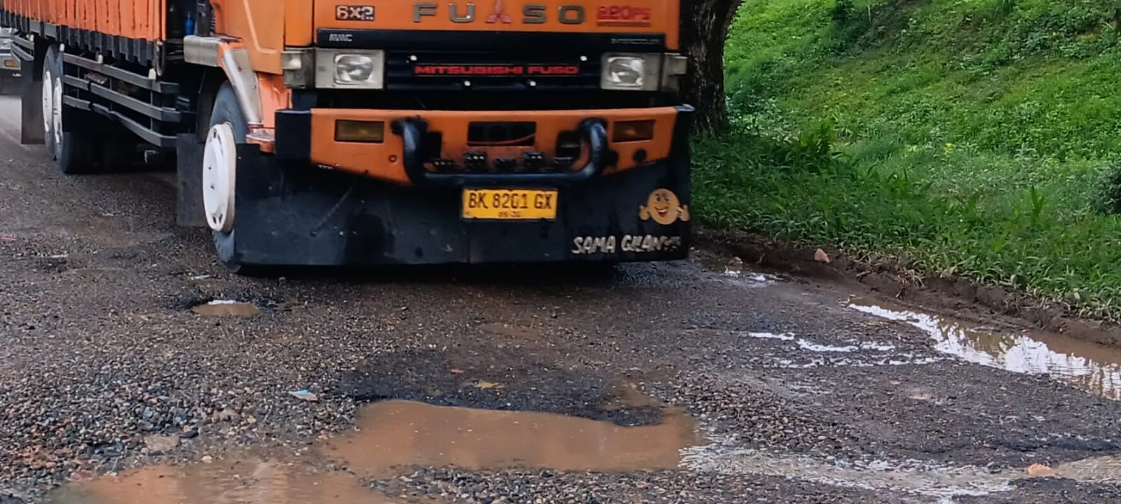Jalan Lintas Timur Panyabungan Rusak, Ini Kata Warga dan Sopir