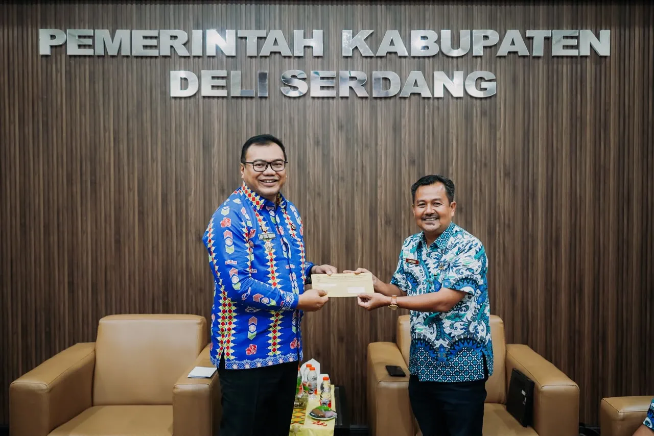 Percepat Informasi Kebencanaan, BMKG Serahkan Perangkat WES kepada Pemkab Deliserdang