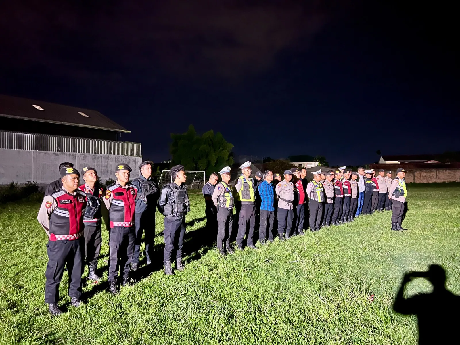 Kapolres Pelabuhan Belawan Pimpin Patroli KRYD, Jamin Polisi Hadir di Tengah Masyarakat