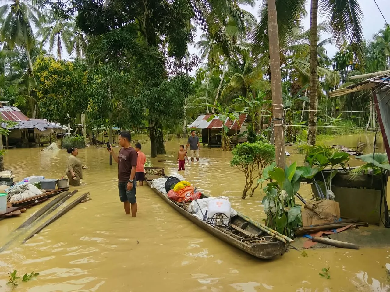 Banjir Rendam Desa Pante Kera Simpang Jernih dan Desa Babo Bandar Pusaka, 116 KK Mengungsi