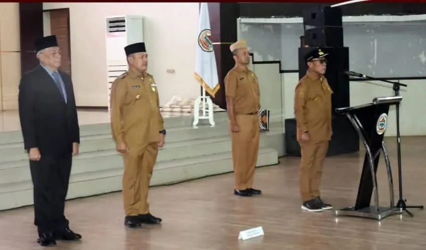 Masinton Lantik 16 Pejabat, ASN Tapteng Bakal Ditata Ulang