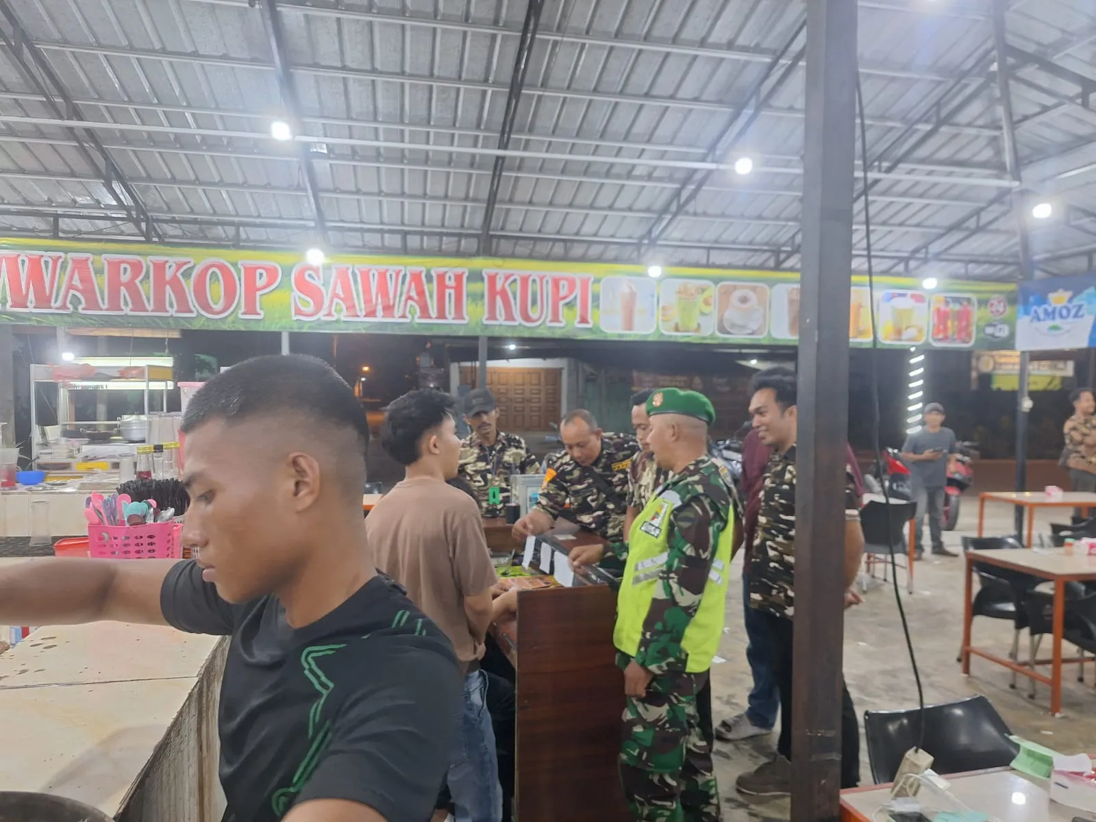 Antisipasi Gangguan Kamtibmas, Koramil 23 BRG Gelar Patroli Malam