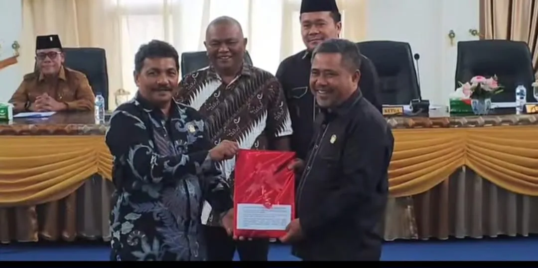 Bupati Tapteng Ajukan 3 Ranperda, Bantuan Hukum untuk Warga Miskin Jadi Sorotan