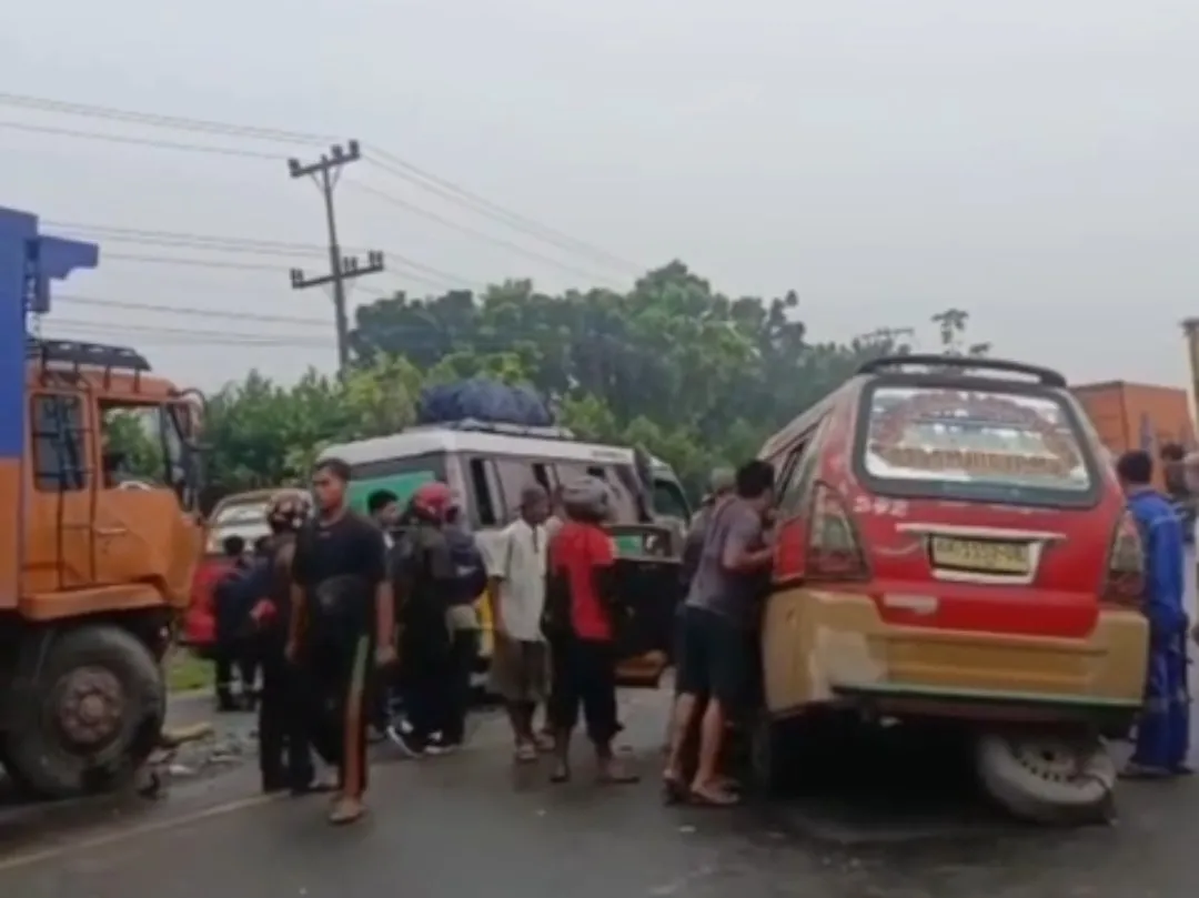 Tiga Kendaraan Tabrakan Beruntun di Jalinsum Pasiran Sergai