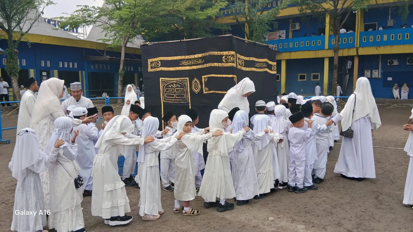 Ratusan Siswa Yaspend An Naas Binjai Ikuti Manasik Haji