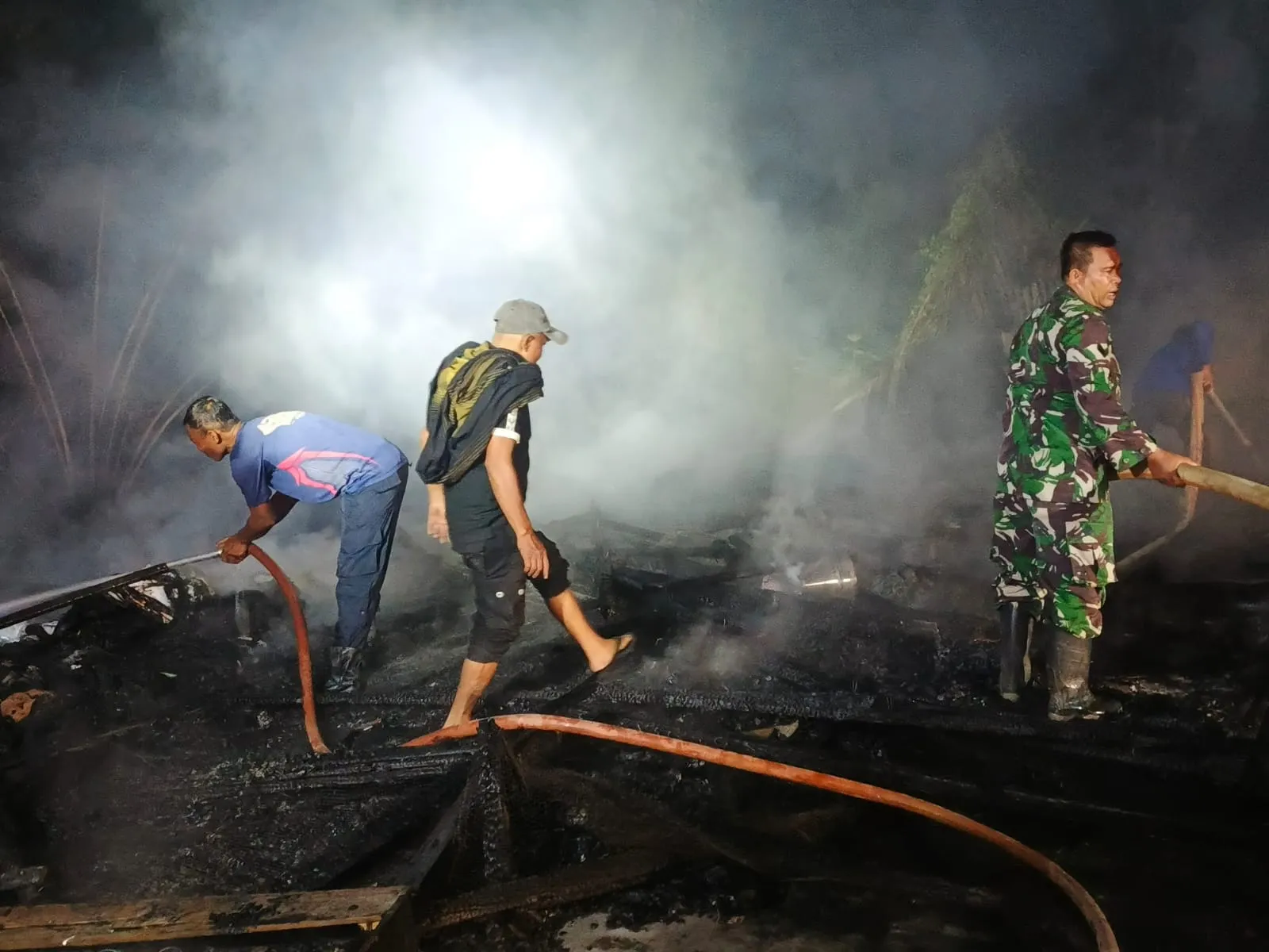 Rumah Janda Paruh Baya di Lawe Alas Ludes Terbakar