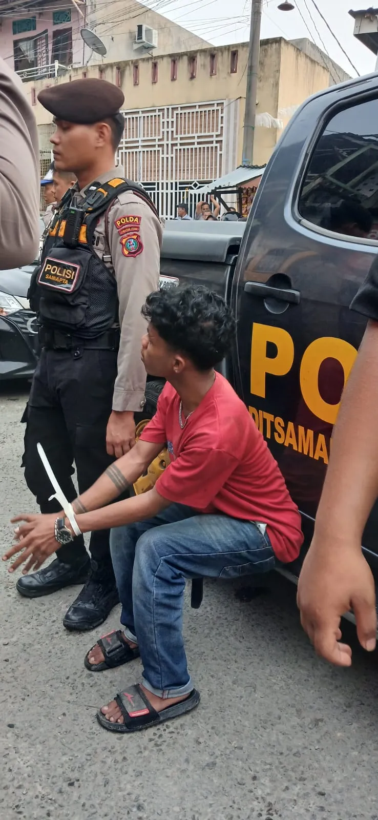 BNNP Sumut, Dit Narkoba dan Dit Samapta Poldasu Gerebek Sarang Narkoba Di Gudang Arang Belawan