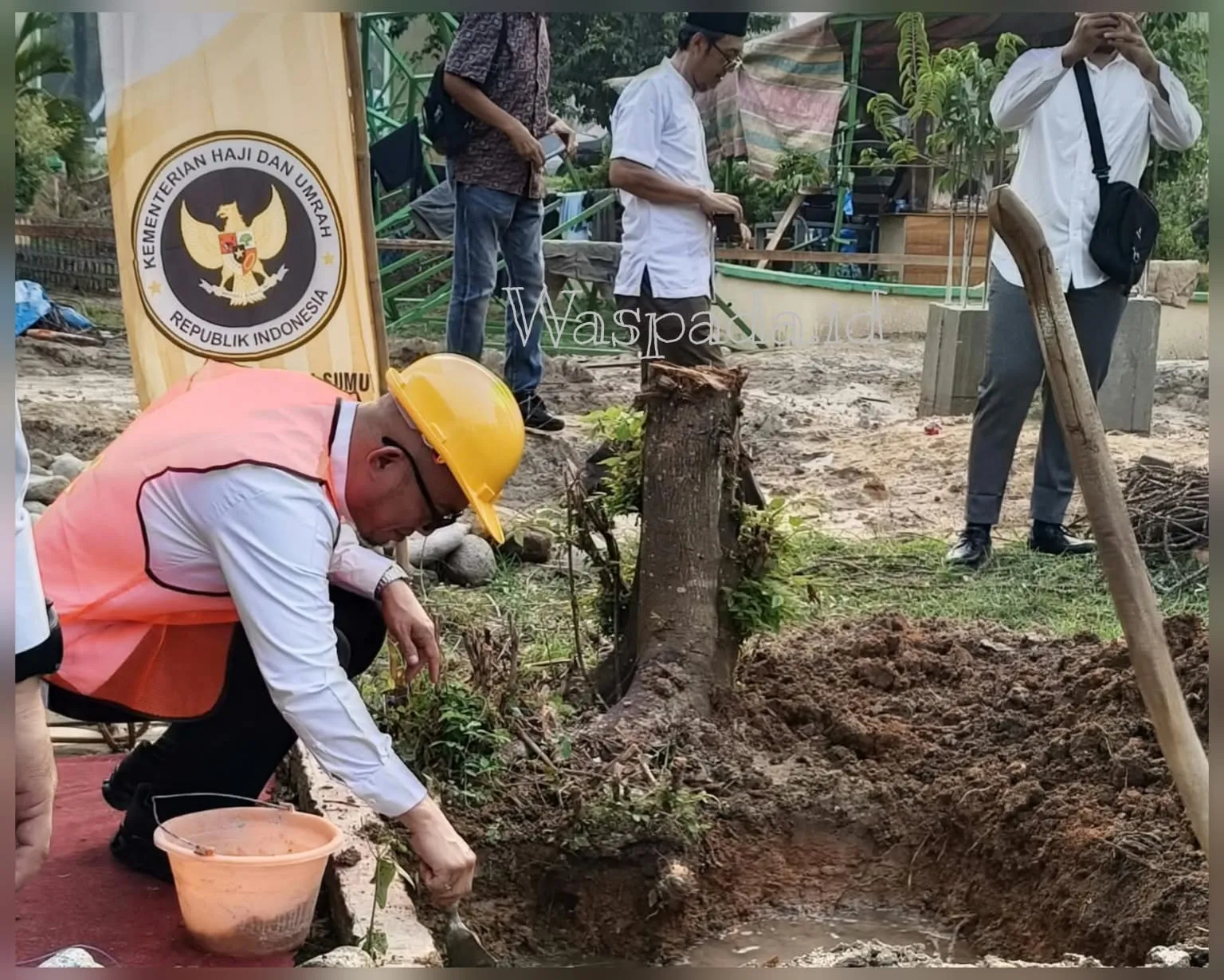 Letakkan Batu Pertama, Wamenhaj RI Ingatkan Pembangunan Gedung PLHUT Sergai Agar Sesuai Aturan