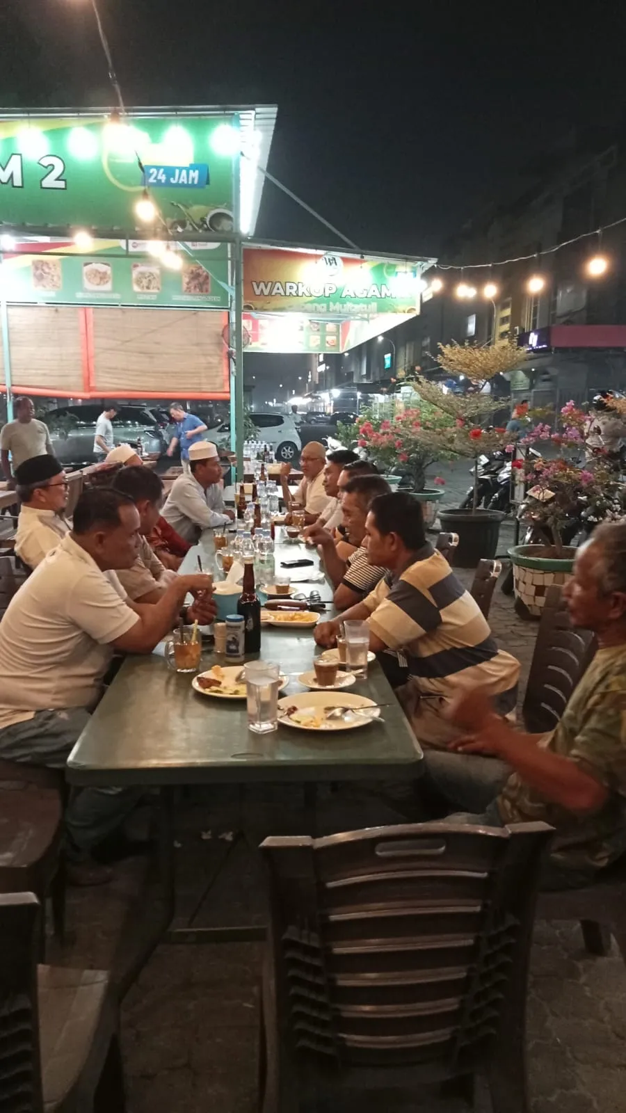 Silaturahmi Anggota DPRD Deliserdang M Dahnil Ginting dan Tokoh Masyarakat Bahas Perbaikan Jalan Rusak di Sampali