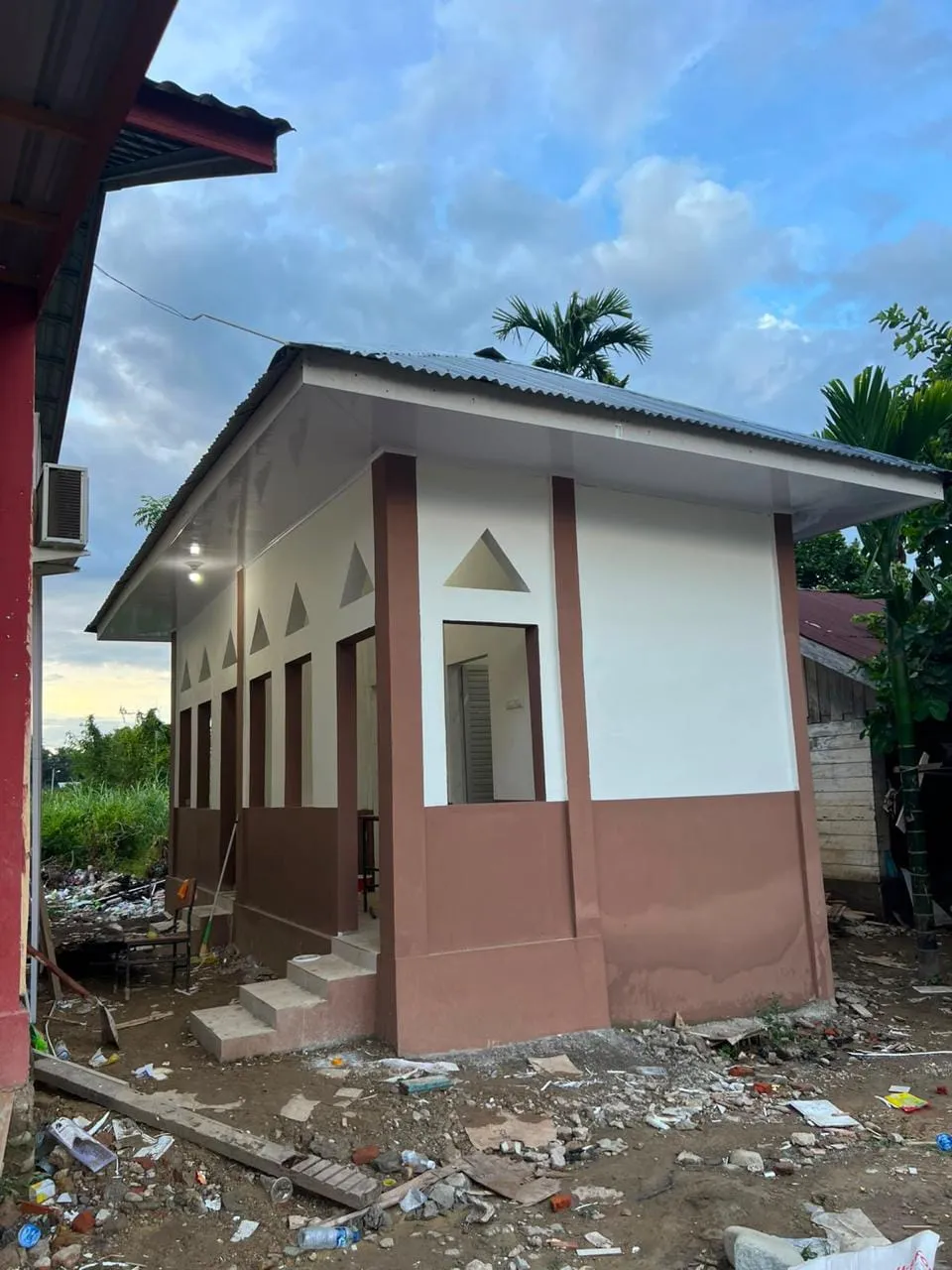 Ruang Kelas SDN 3 Meurah Dua Pulih Pascabanjir, Pagar Sekolah Masih Menanti
