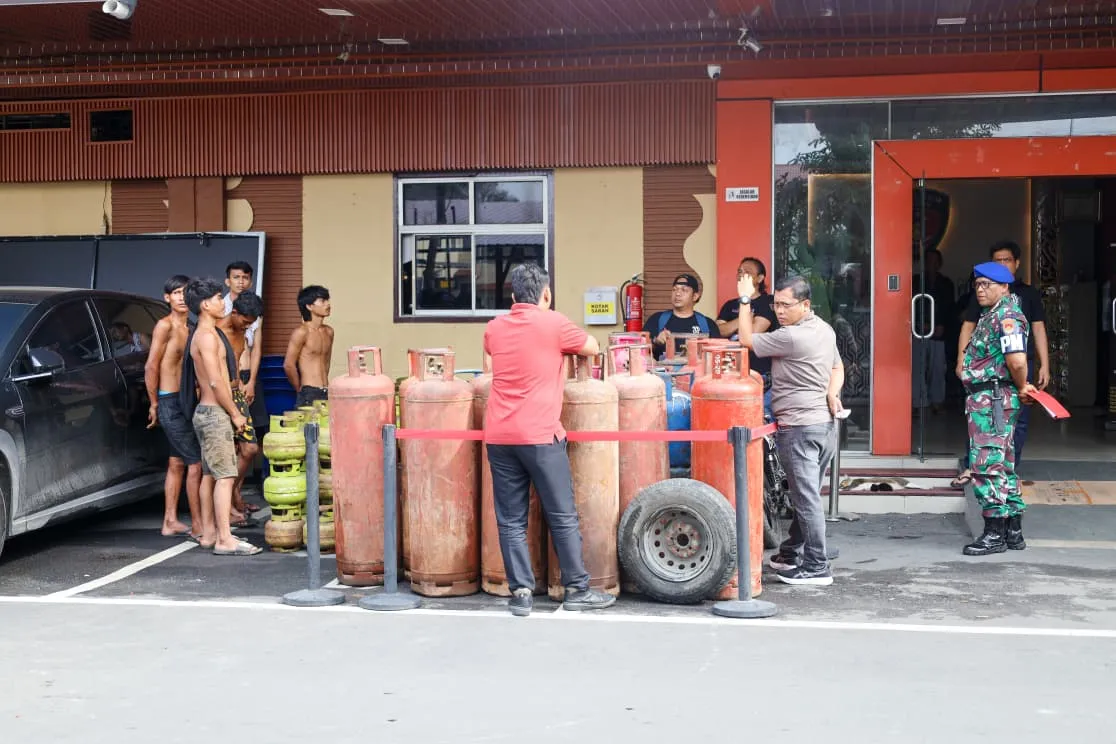 Kodaeral I Gerebek Gudang Pengoplosan Gas Elpiji Bersubsidi Ilegal Di Sampali
