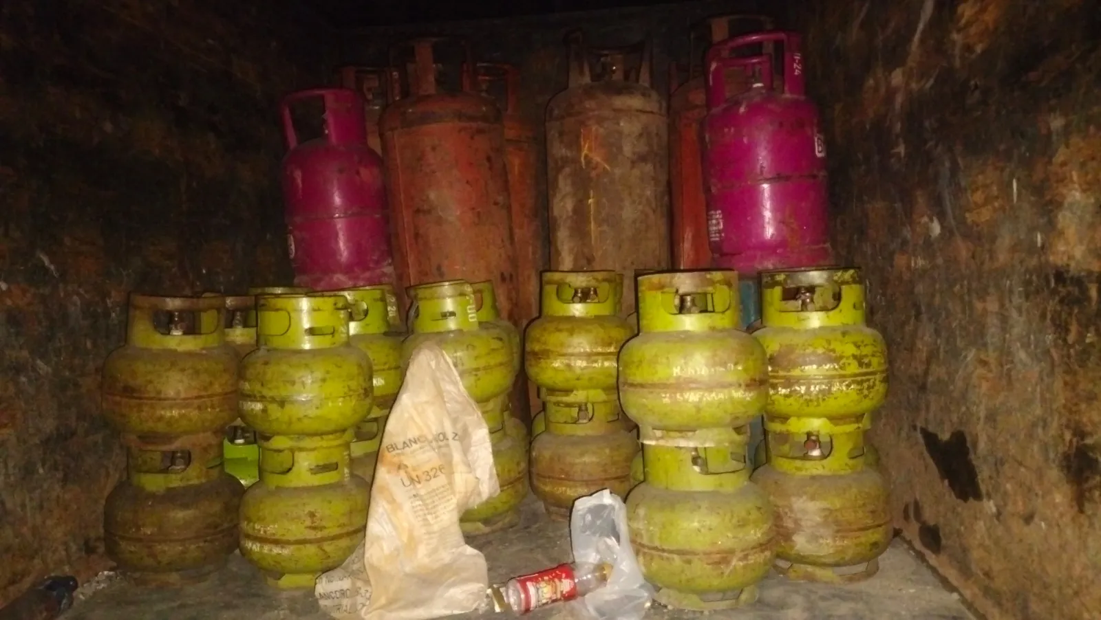 Kodaeral I Gerebek Gudang Pengoplosan Gas Elpiji Bersubsidi Ilegal Di Sampali