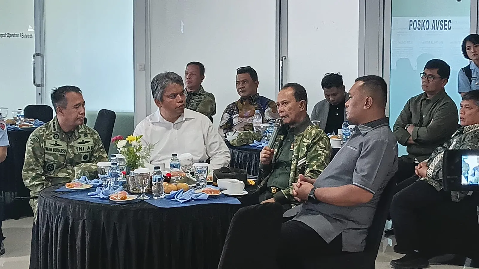 Sambut Wamenhan di Silangit, Wabup Paparkan Progres Pemulihan Bencana Taput