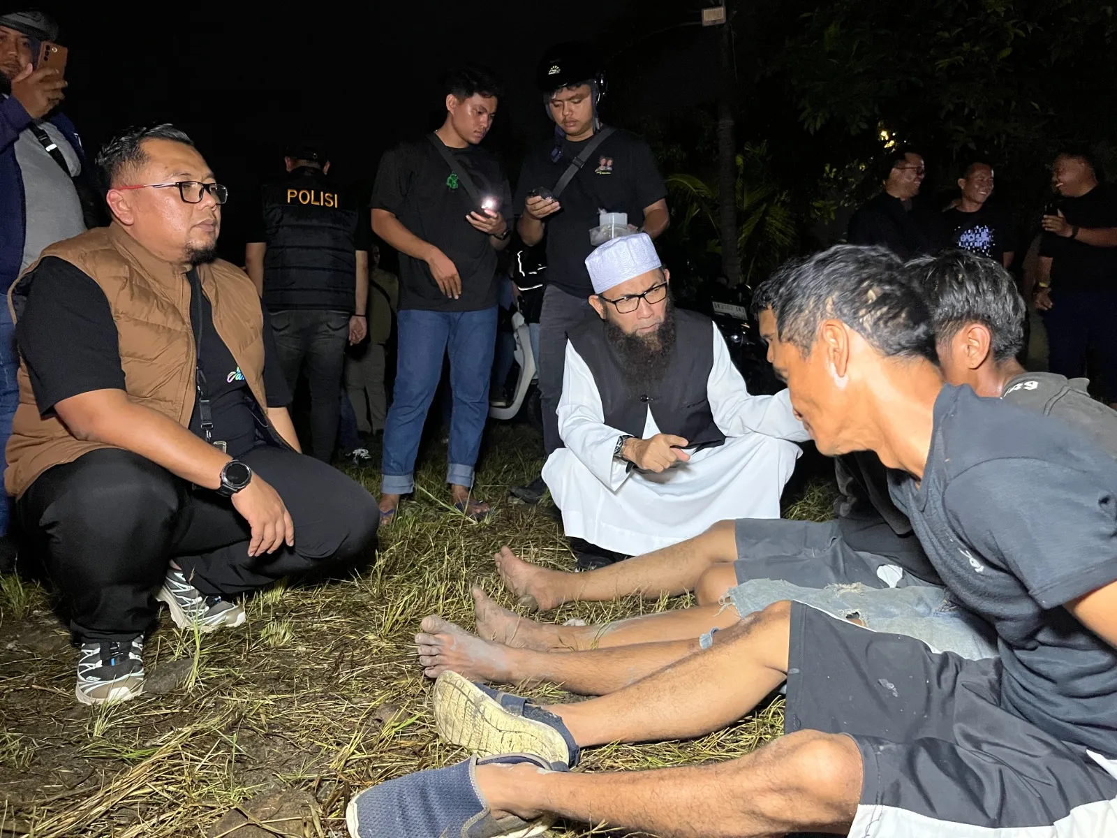 Tengah Malam, Polisi Obrak-abrik Sarang Narkoba Jermal 12, Tiga Pelaku Diringkus, Belasan Paket Narkoba Disita