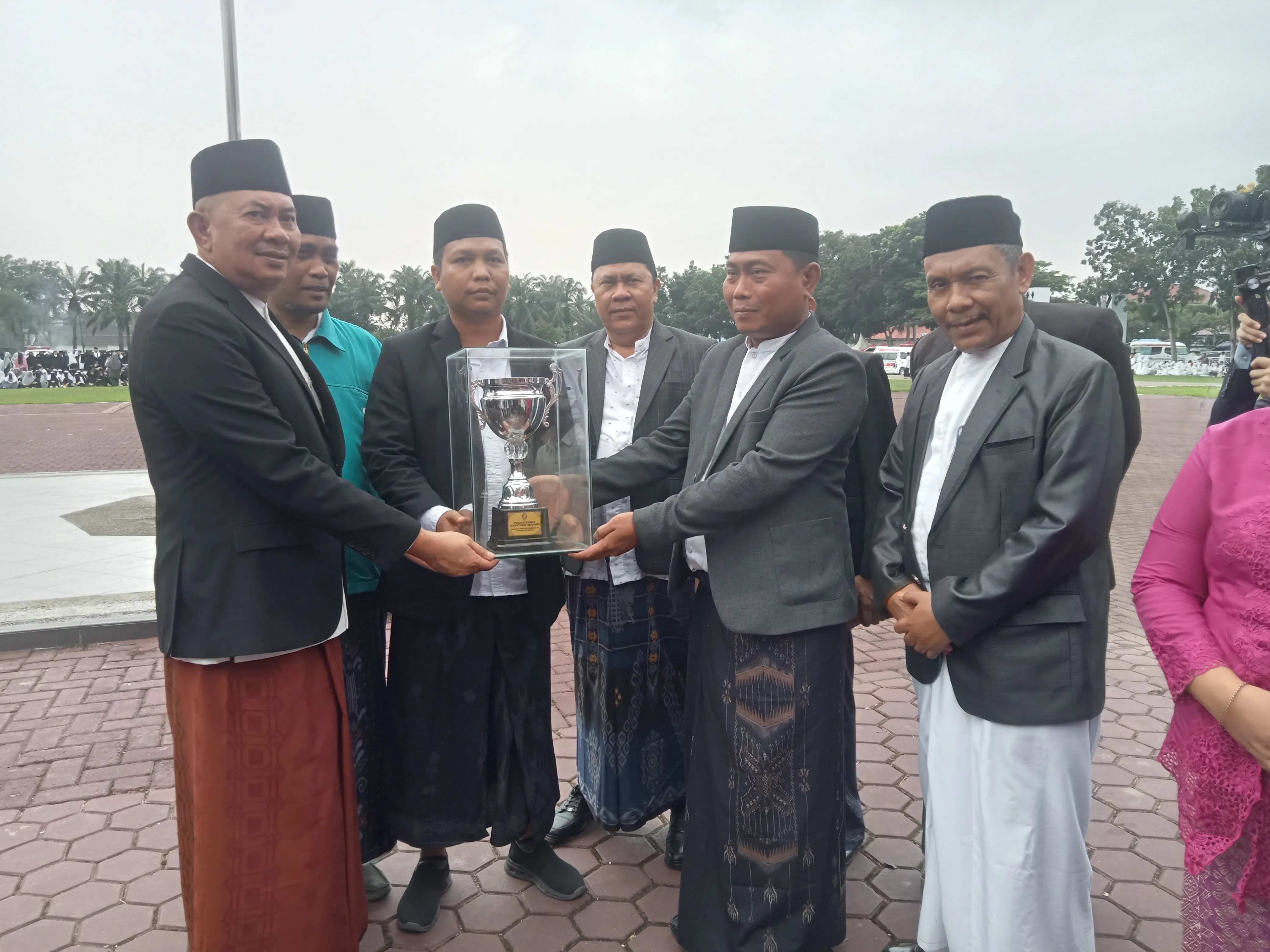 Ribuan Santri Deliserdang Peringati Hari Santri 2026, Menag Tekankan Penguasaan Teknologi Menuju Indonesia Emas