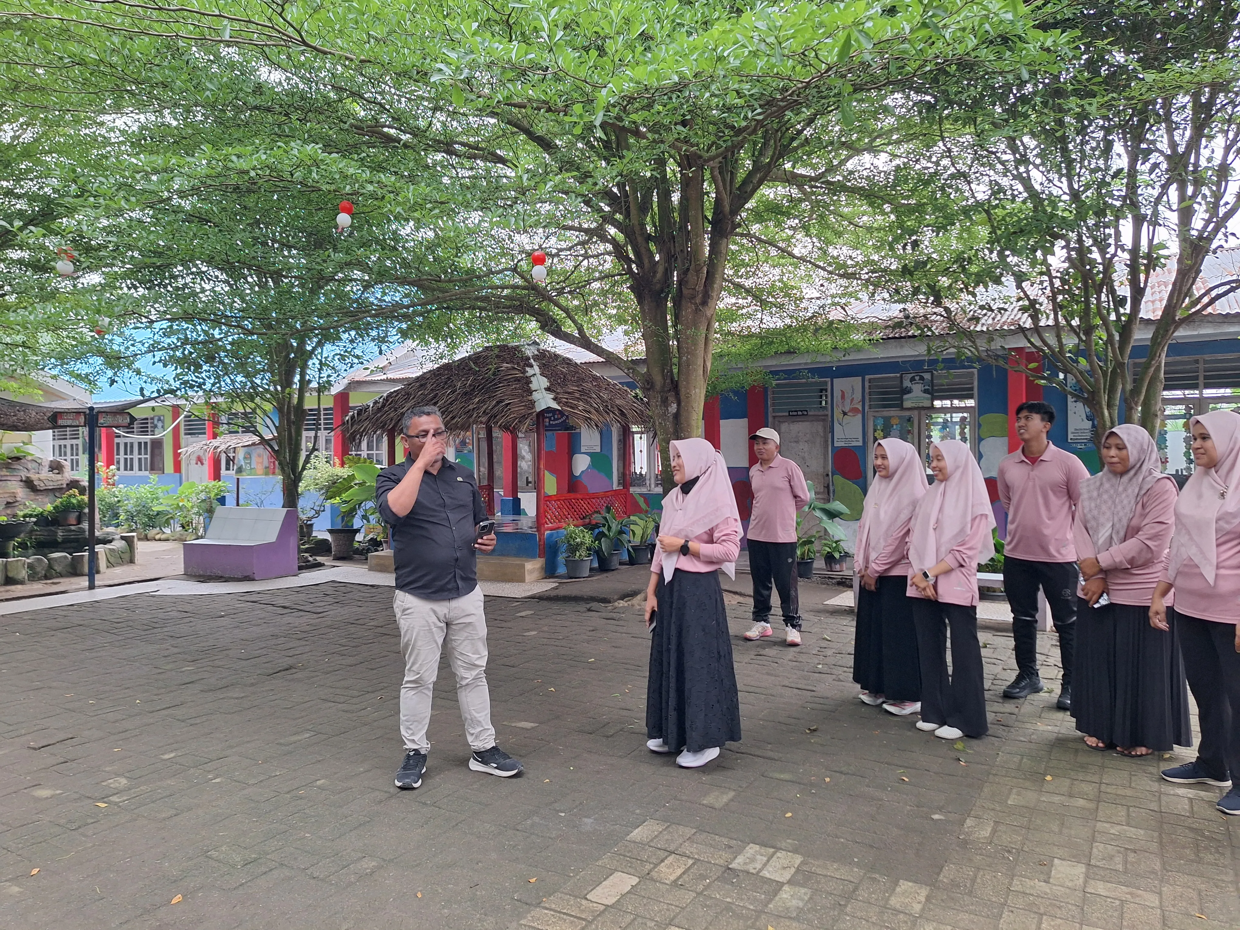 Penilaian Adipura, Kementerian Lingkungan Hidup Apresiasi Pengelolaan Sampah di SDN 104256 Rugemuk