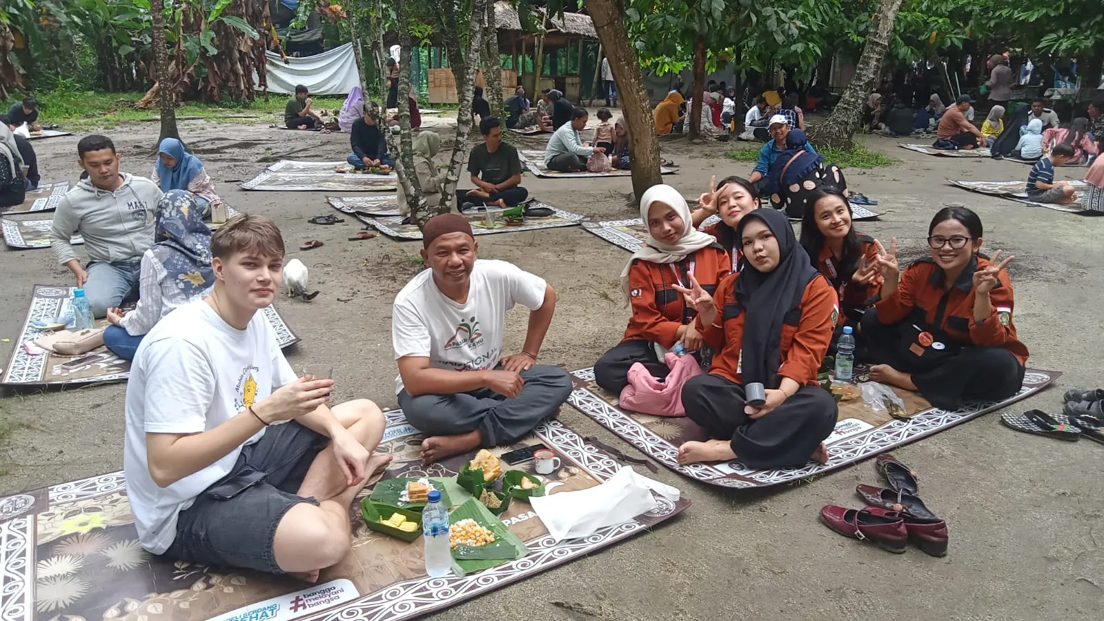 Tertarik Bantu Pengembangan Wisata, Pelajar Asal Finlandia Kunjungi Pasar Kamu