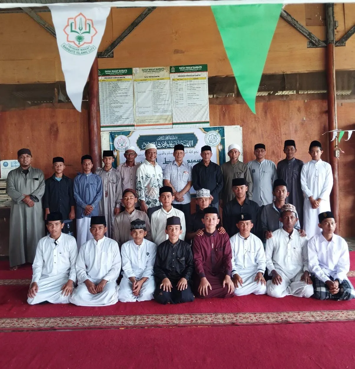 Dayah Wakaf Barbate Gelar Khataman Al-Qur’an 30 Juz dan Tasmi’ Kitab, Bina 87 Santri Dari 21 Kabupaten/Kota di Aceh