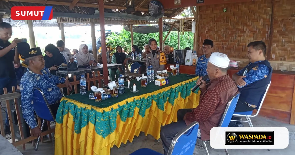 Sign Waspada Polresta Deliserdang Ajak Masyarakat Pantai Labu Berantas Narkoba | Waspada
