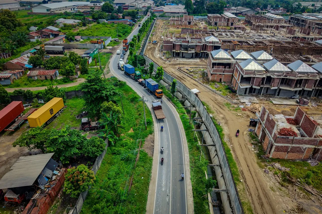 Pengaspalan Jalan Suasa Tengah Pasar VI–Kongsi VI Diresmikan