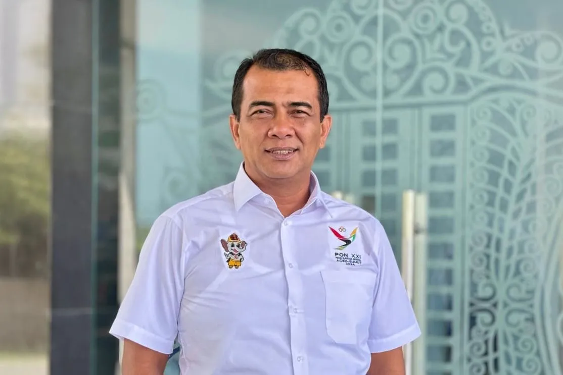 Sebelas Bulan Jembatan Putus, Warga Peusangan Selatan Bertaruh Waktu Menyeberangi Sungai