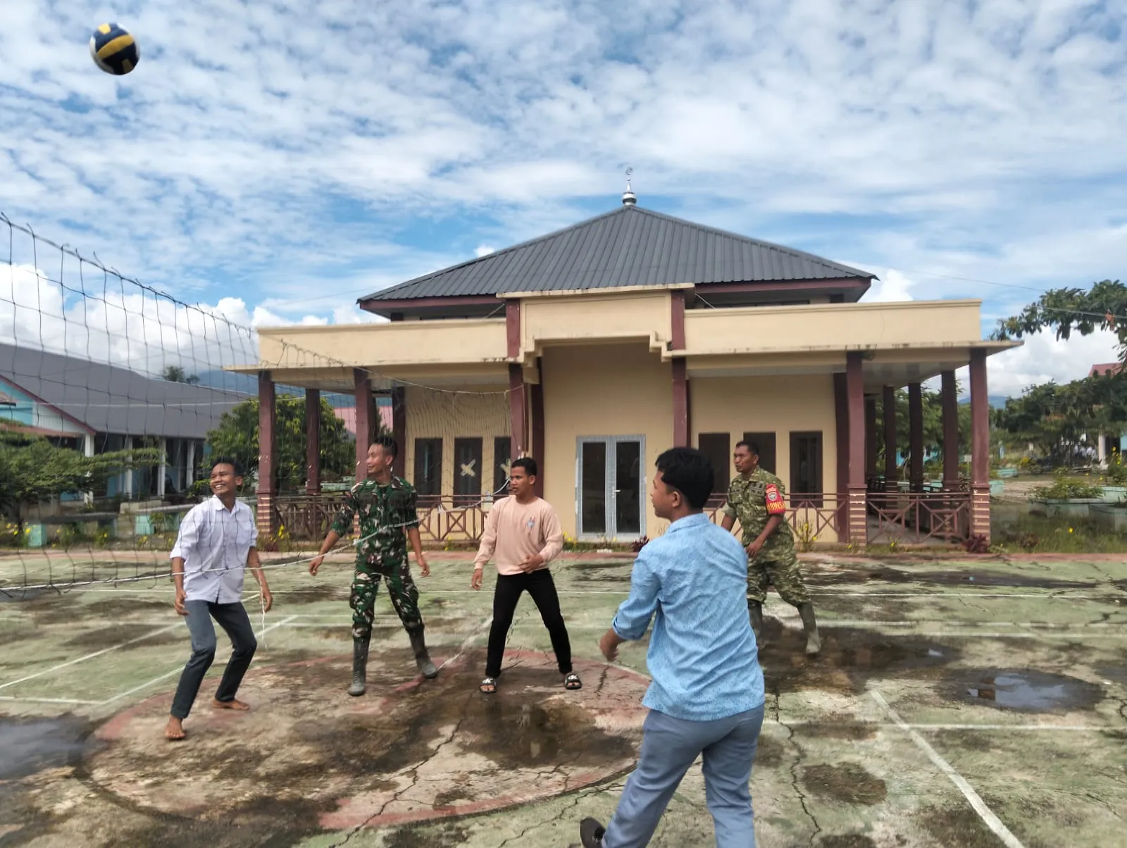 TMMD Hadirkan Air Mengalir, Semangat Kebangsaan dan Kebersamaan di Lawe Bulan