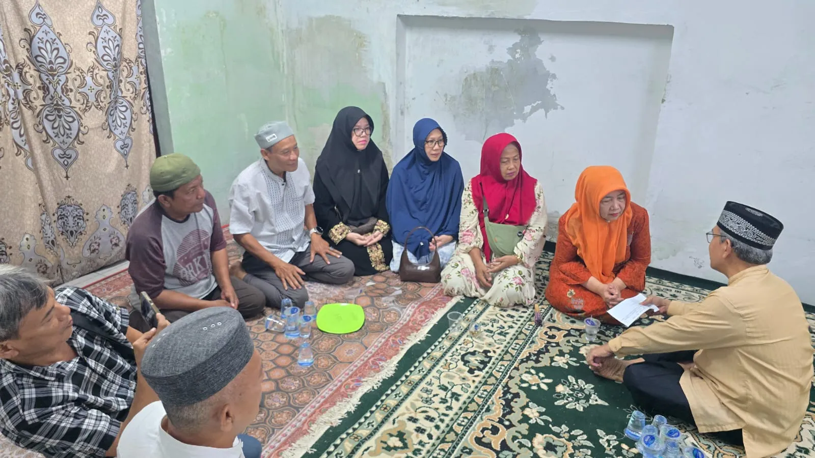 Tingkatkan Silaturahim, Alumni SMPN 12/14 dan SMAN 9/10 Medan Serahkan Dana Belasungkawa Untuk Keluarga Almarhummah Aida Ekayani