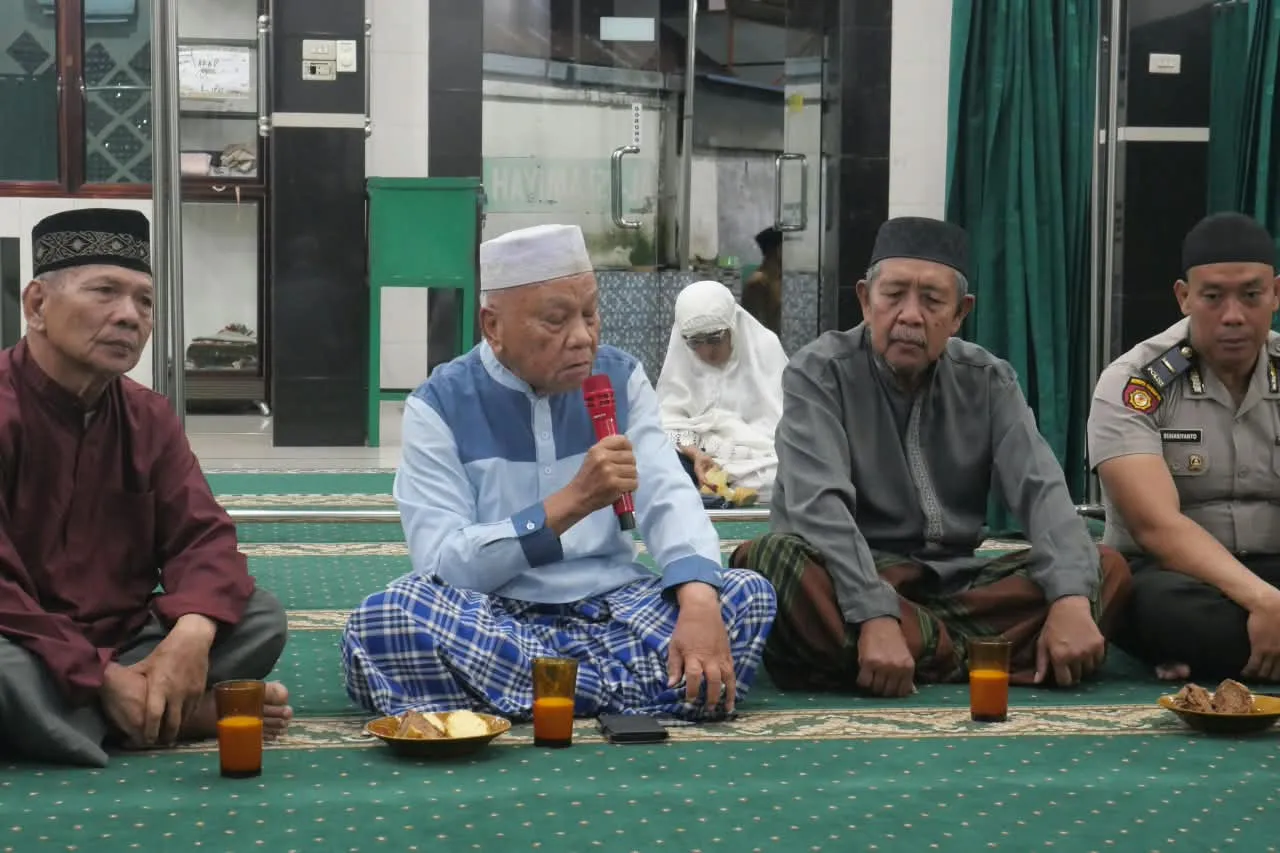 Subuh Berjemaah di Kisaran Barat, Kapolres Asahan Ajak Masyarakat Perangi Narkoba dan Jaga Kamtibmas