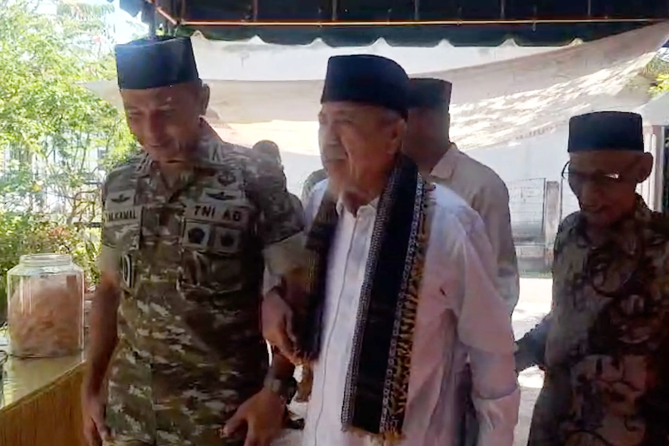 Danrem 011 Lilawangsa Silaturahmi dengan Abi Daud Hasbi, Pererat Ukhuwah TNI dan Ulama