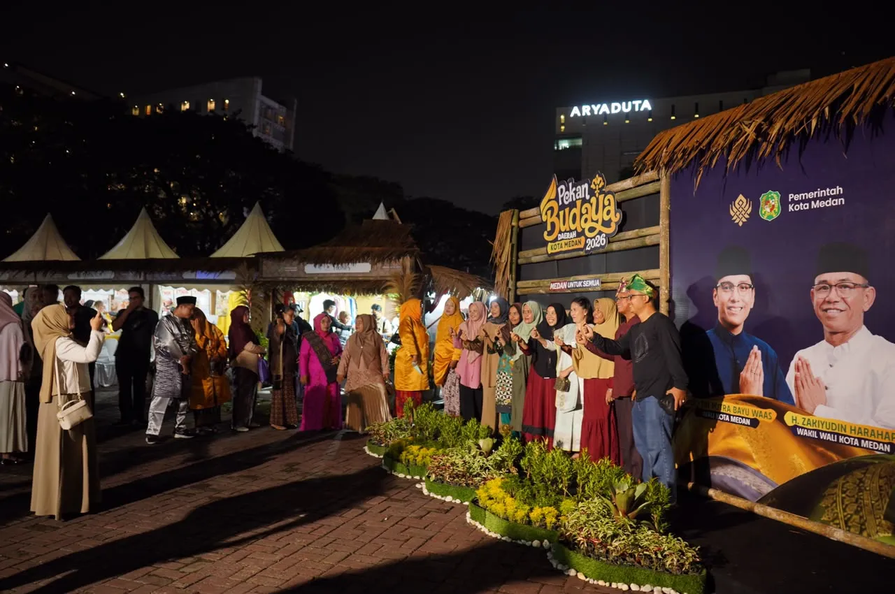Buka Pekan Budaya Medan 2026, Rico Waas Main Gendang Melayu Deli Dan Ajak Masyarakat Rawat Warisan Leluhur Medan,