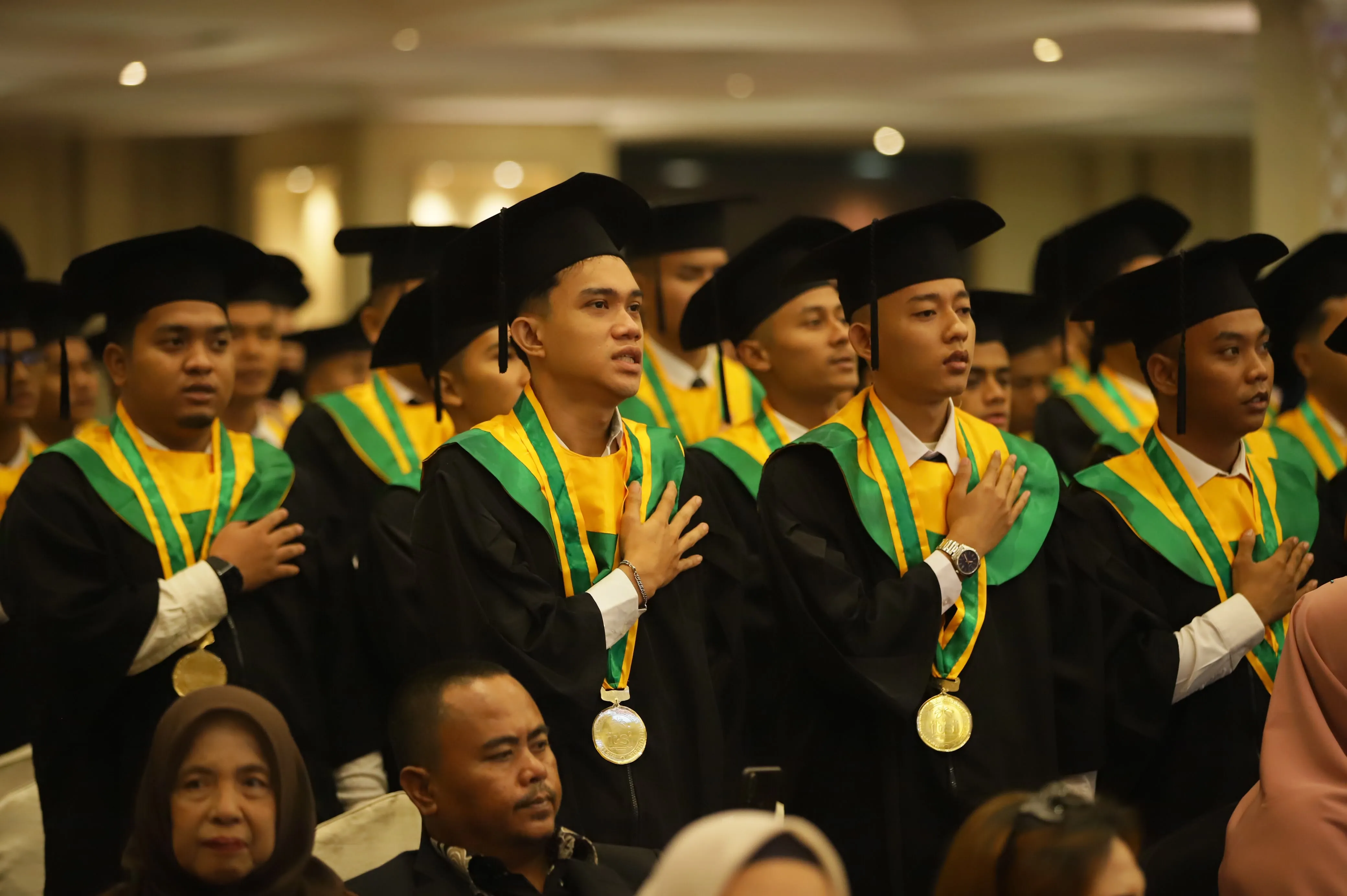 ITSI Wisuda 445 Mahasiswa