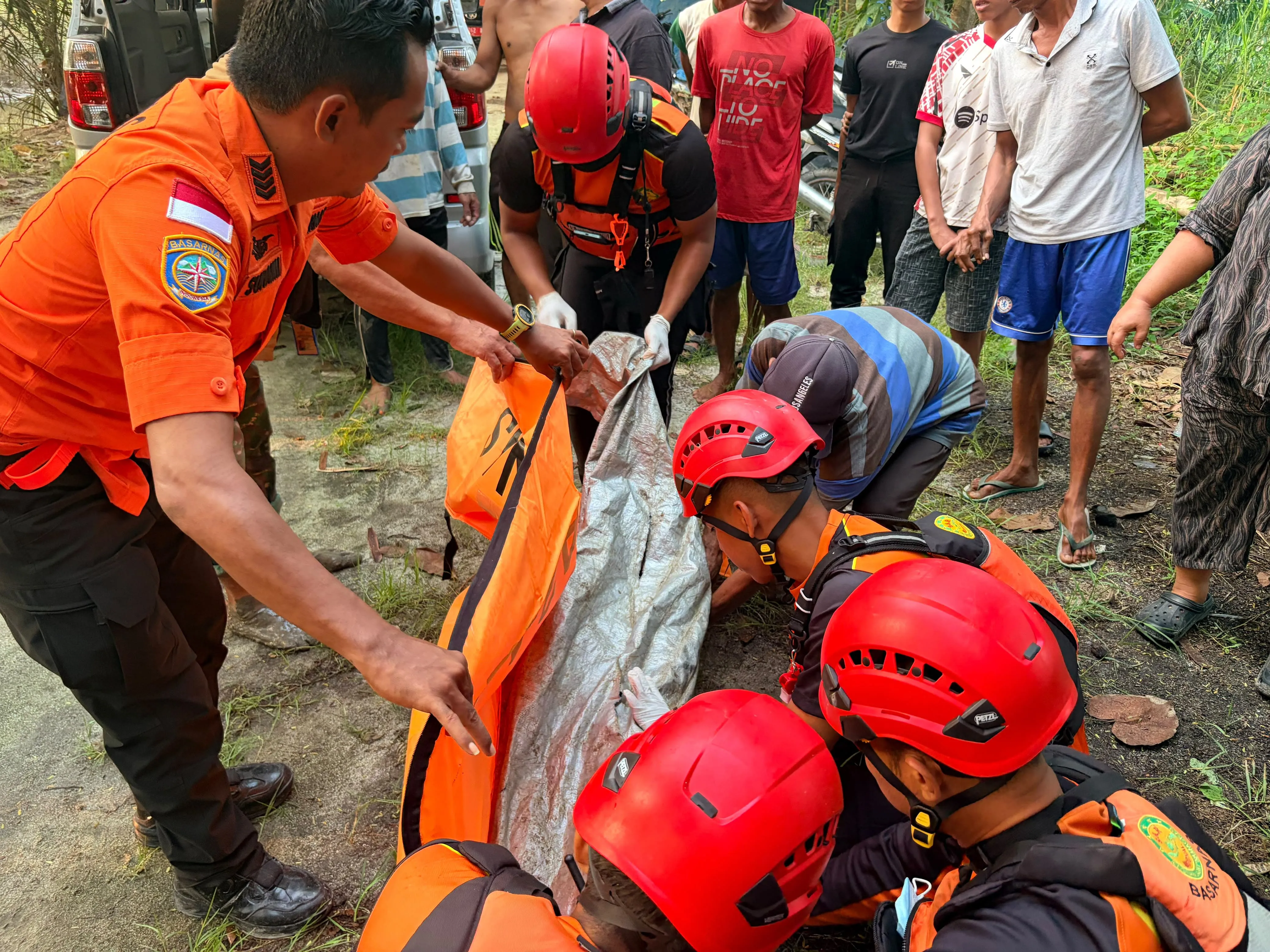 Dua Hari Pencarian, Yessi Ditemukan Meninggal Dunia Di Pantai Cermin