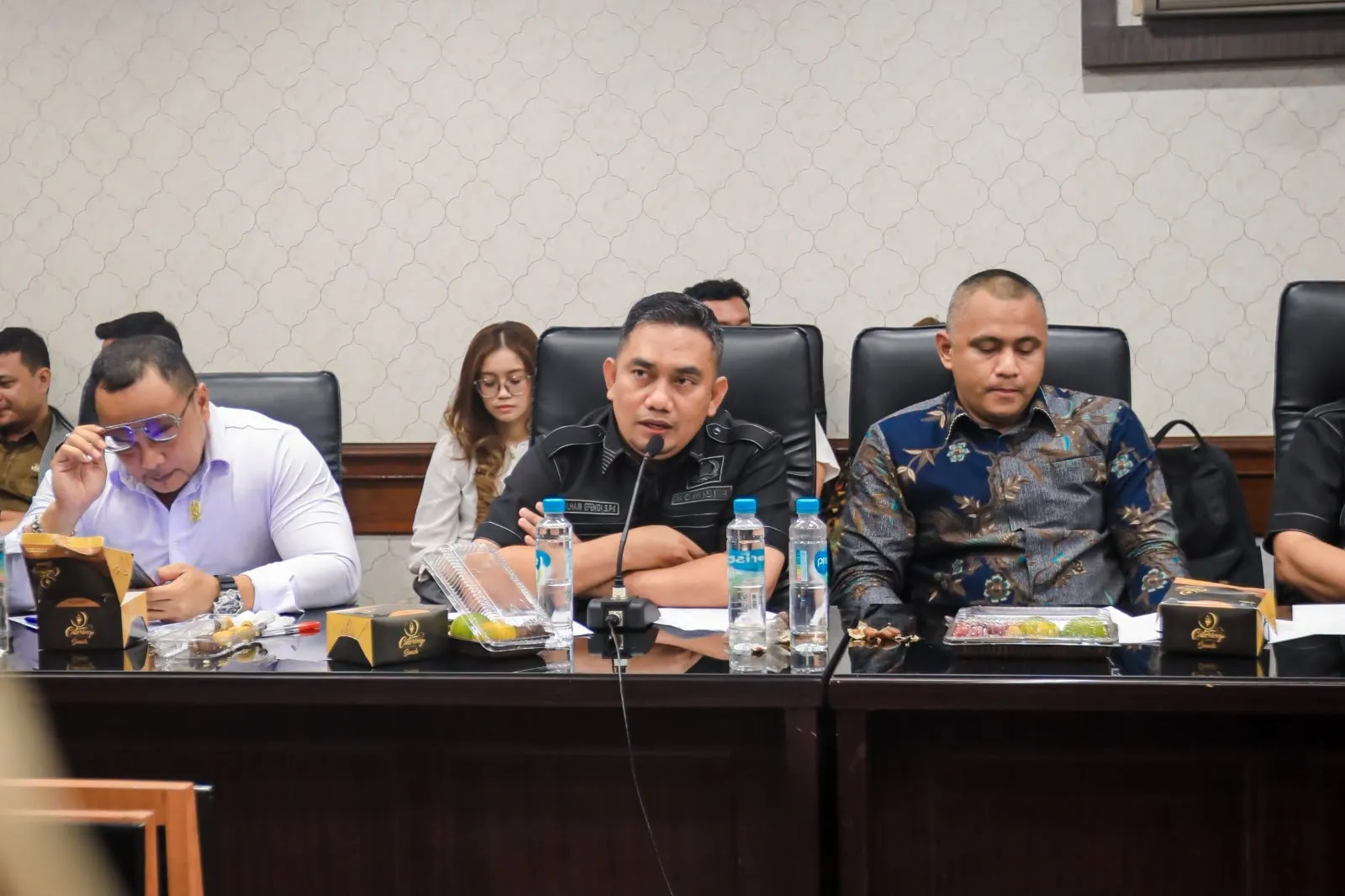 Banjir Rob Jadi Tantangan, Zulham Efendi Minta Kualitas Jalan di Belawan Diprioritaskan
