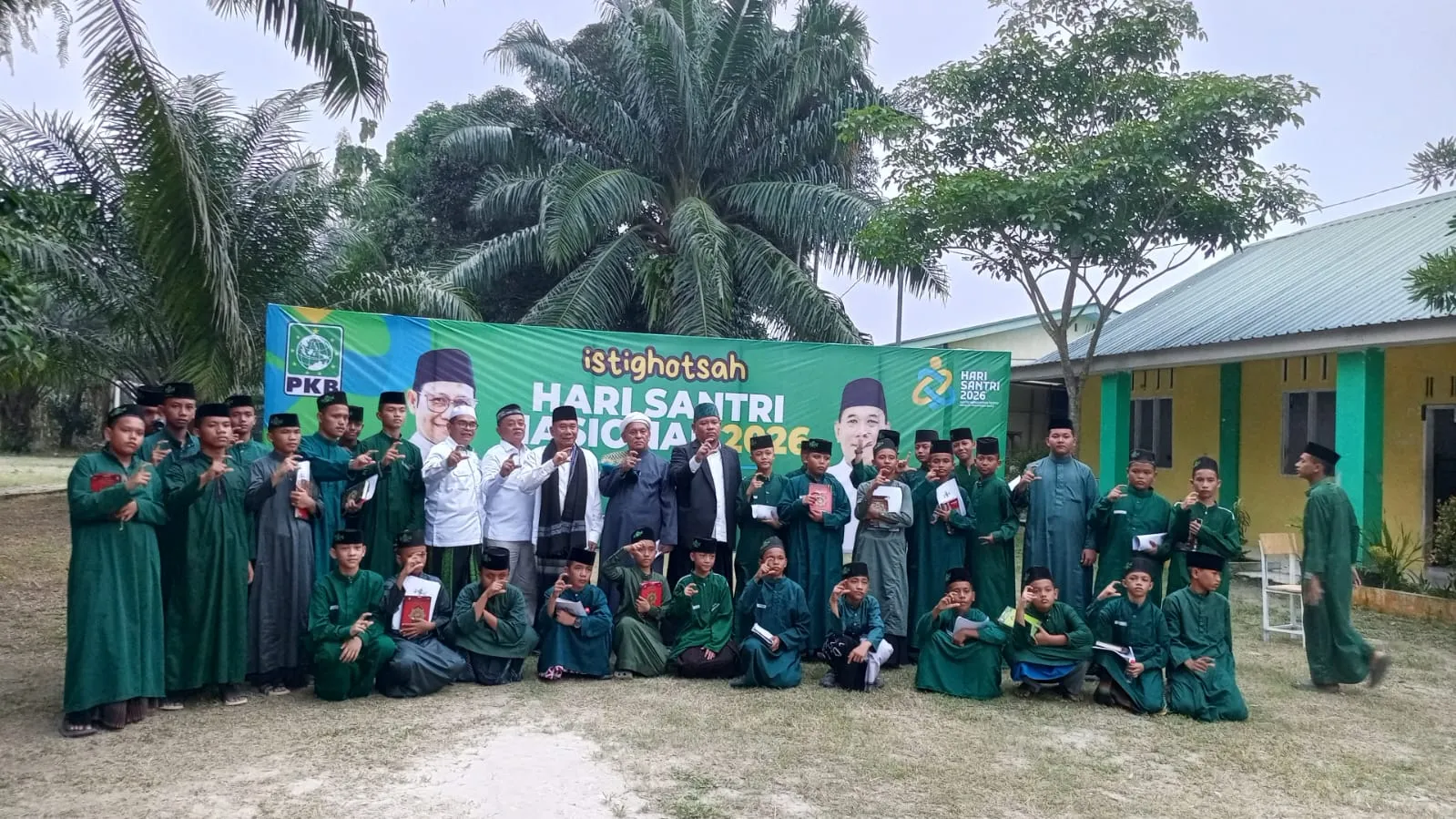 Ashari Tambunan: Santri Harus Cerdas, Profesional, dan Tetap Berpegang pada Nilai Agama