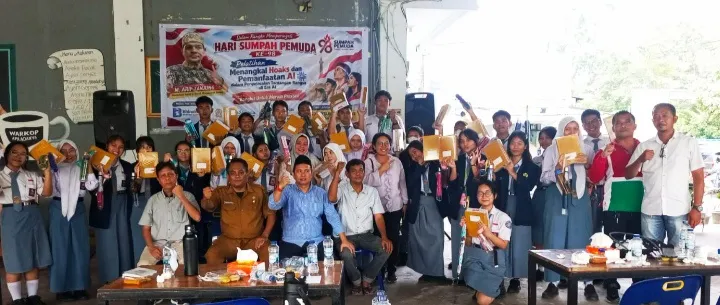 Tangkal Hoaks Di Era AI, M. Arif Tanjung Bekali Siswa Berprestasi Tiga SMA Di Medan
