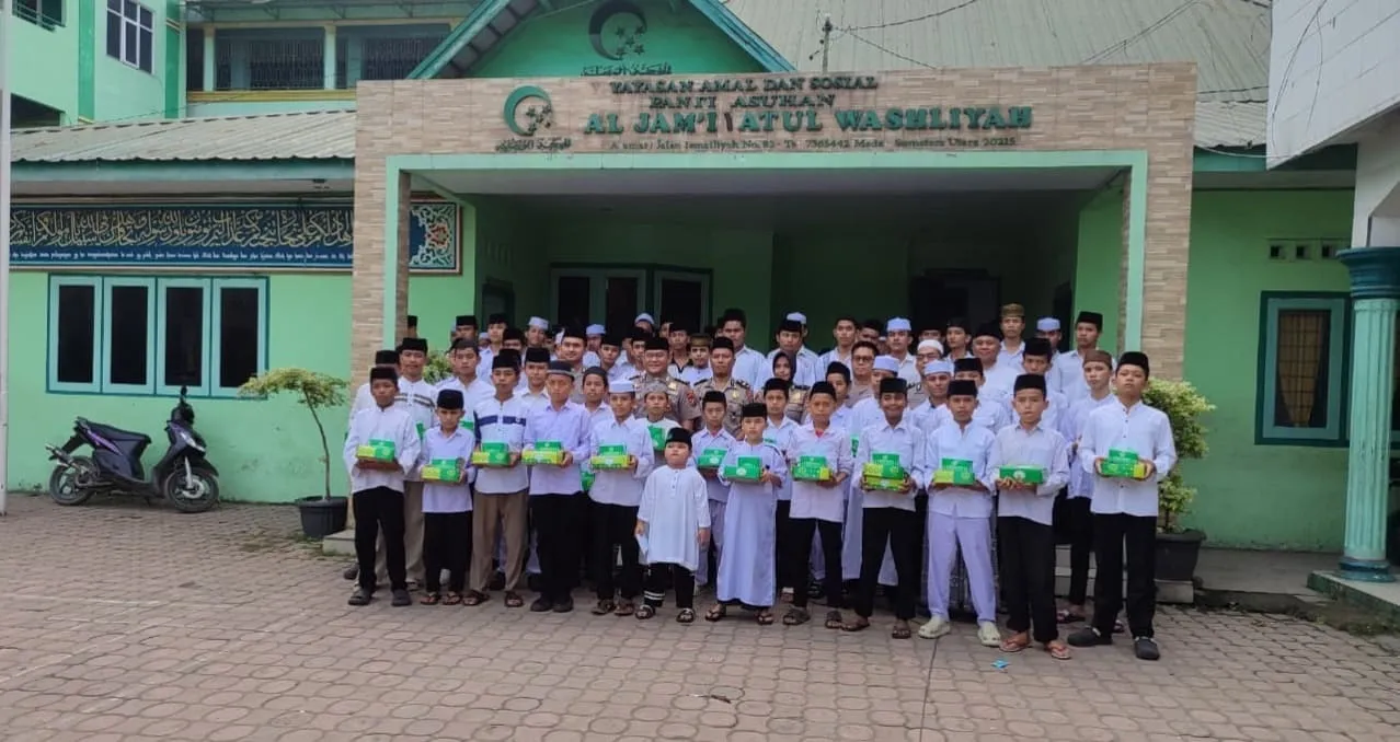 Biro Logistik Polda Sumut Gelar Yasinan dan Santuni Anak Yatim di Panti Asuhan Al -Jamiiatul Washliyah