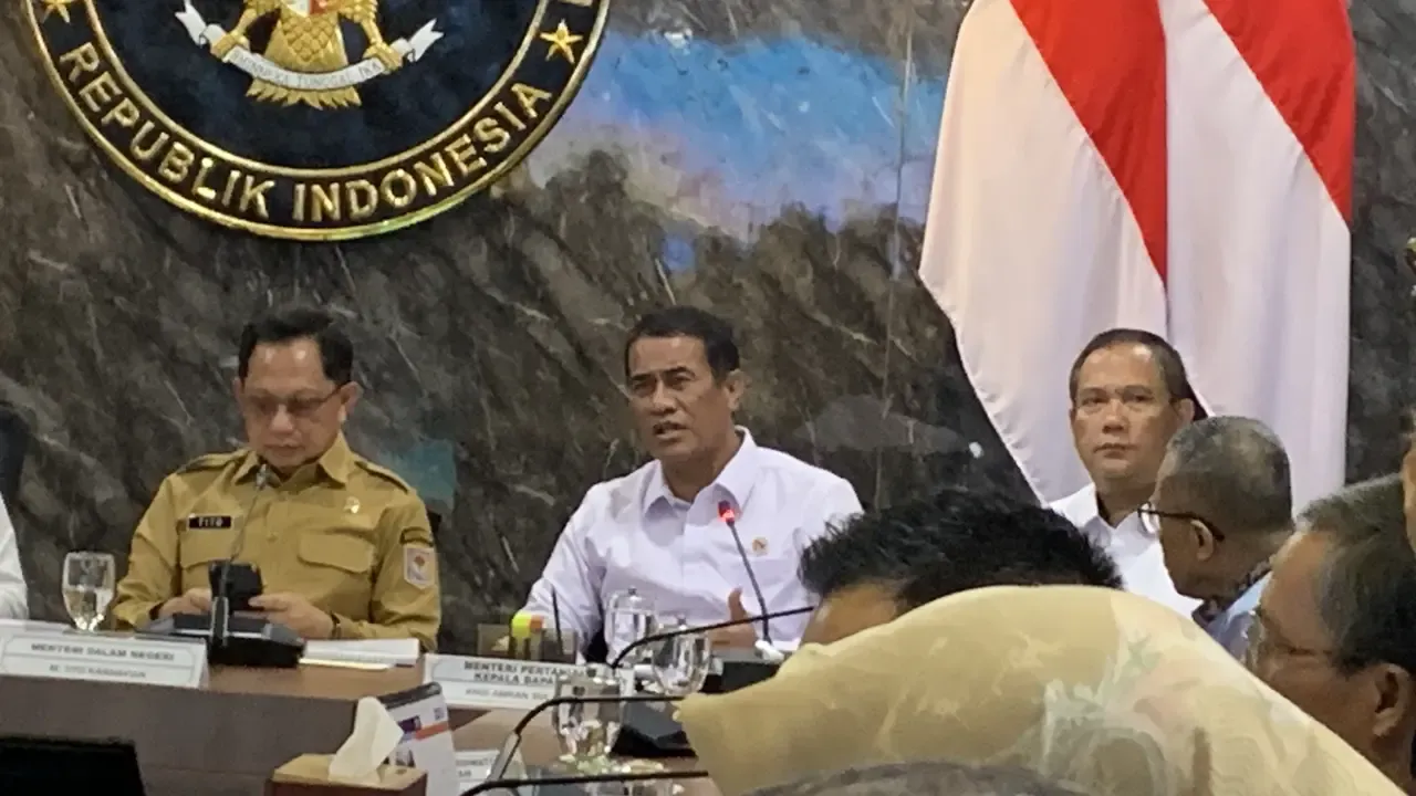 Stok Beras 25 Juta Ton, Mentan Klaim Cukup hingga Juli 2027 Tanpa Impor