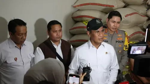 Amran Desak Mafia Beras Dibongkar hingga ke Akarnya, Dugaan Pengoplosan 600 Ton Disorot