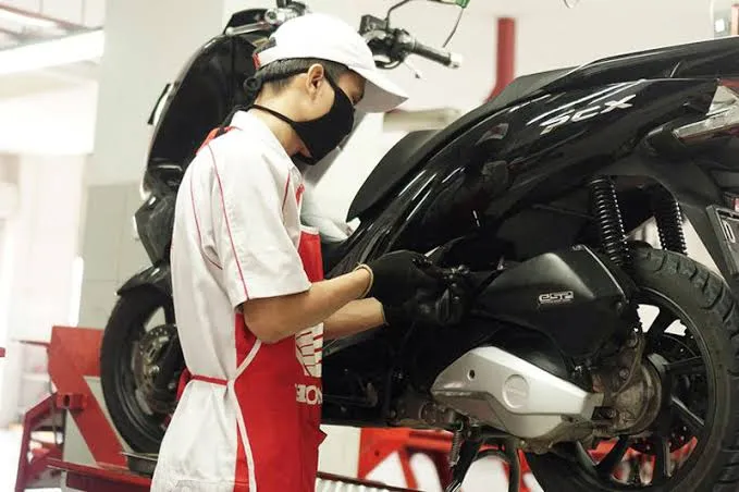 Honda Ingatkan Langkah Tepat Mengatasi Motor Terendam Air