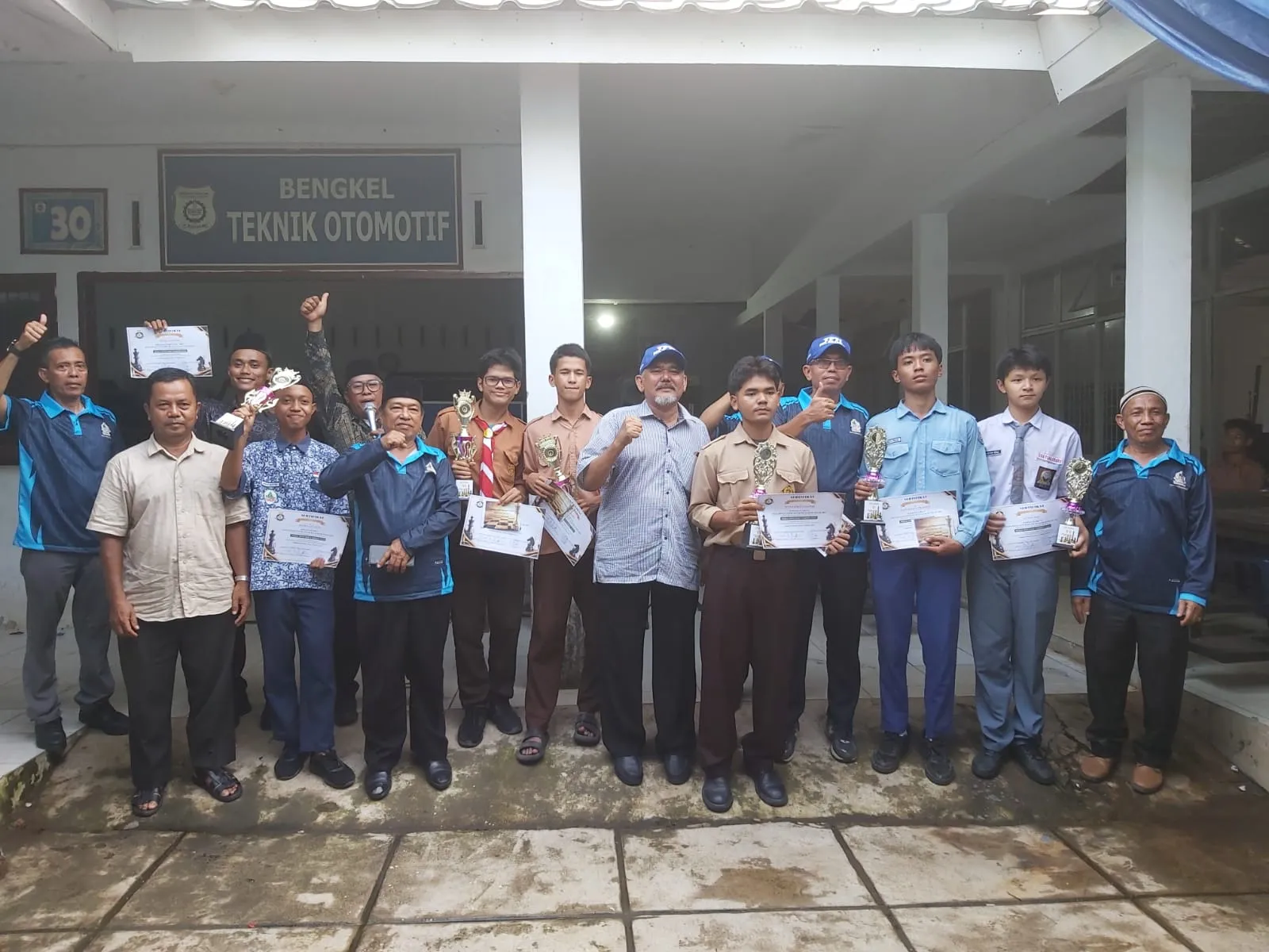 Razka Al Fatih Juara Catur Pelajar Piala YPTI se-Teluk Aru