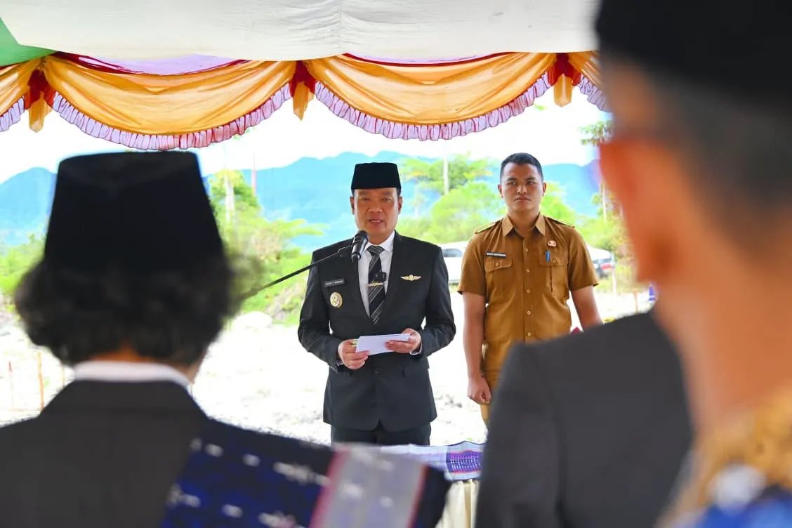 Bupati Humbahas Minta Pejabat yang Dilantik Berikan Pelayanan Terbaik kepada Masyarakat