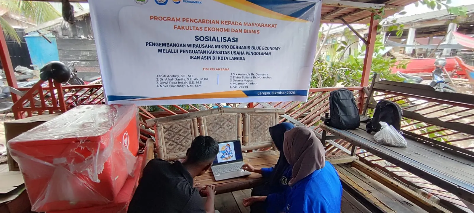 Tim PKM FEB Unsam Kembangkan Wirausaha Mikro Ikan Asin Berbasis Blue Economy