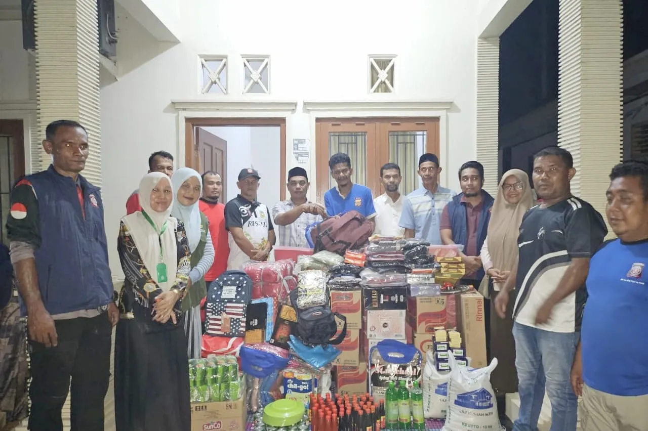 Bupati Aceh Besar Kunjungi Korban Kebakaran Rumah di Meunasah Tuha