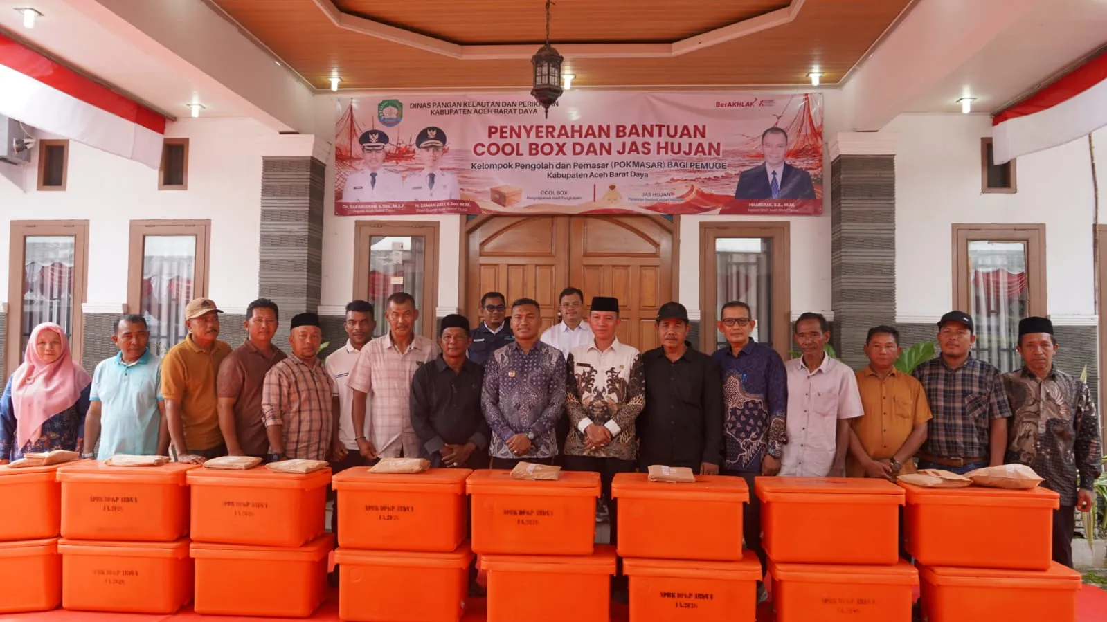 500 Pedagang Ikan Keliling Abdya Terima Bantuan Perlengkapan Usaha
