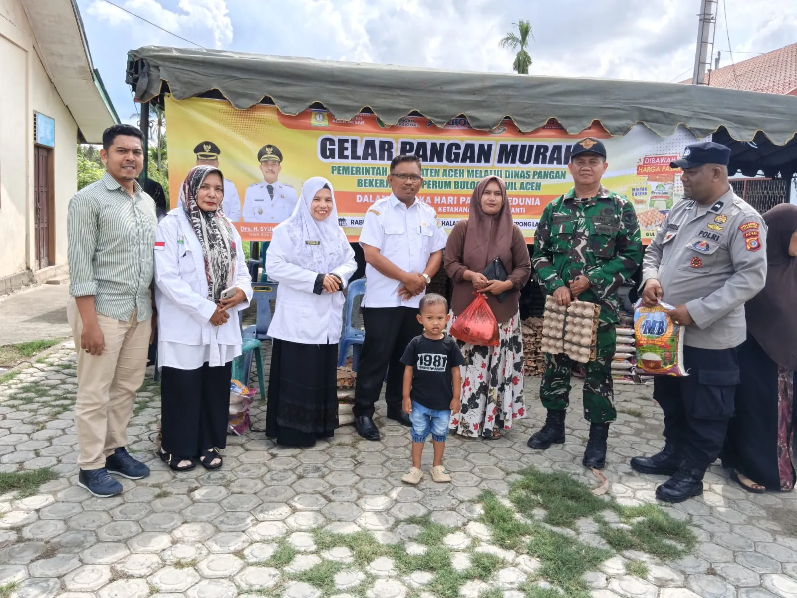 GPM di Kuta Baro, Pemkab Aceh Besar Bantu Warga Dapatkan Sembako Murah