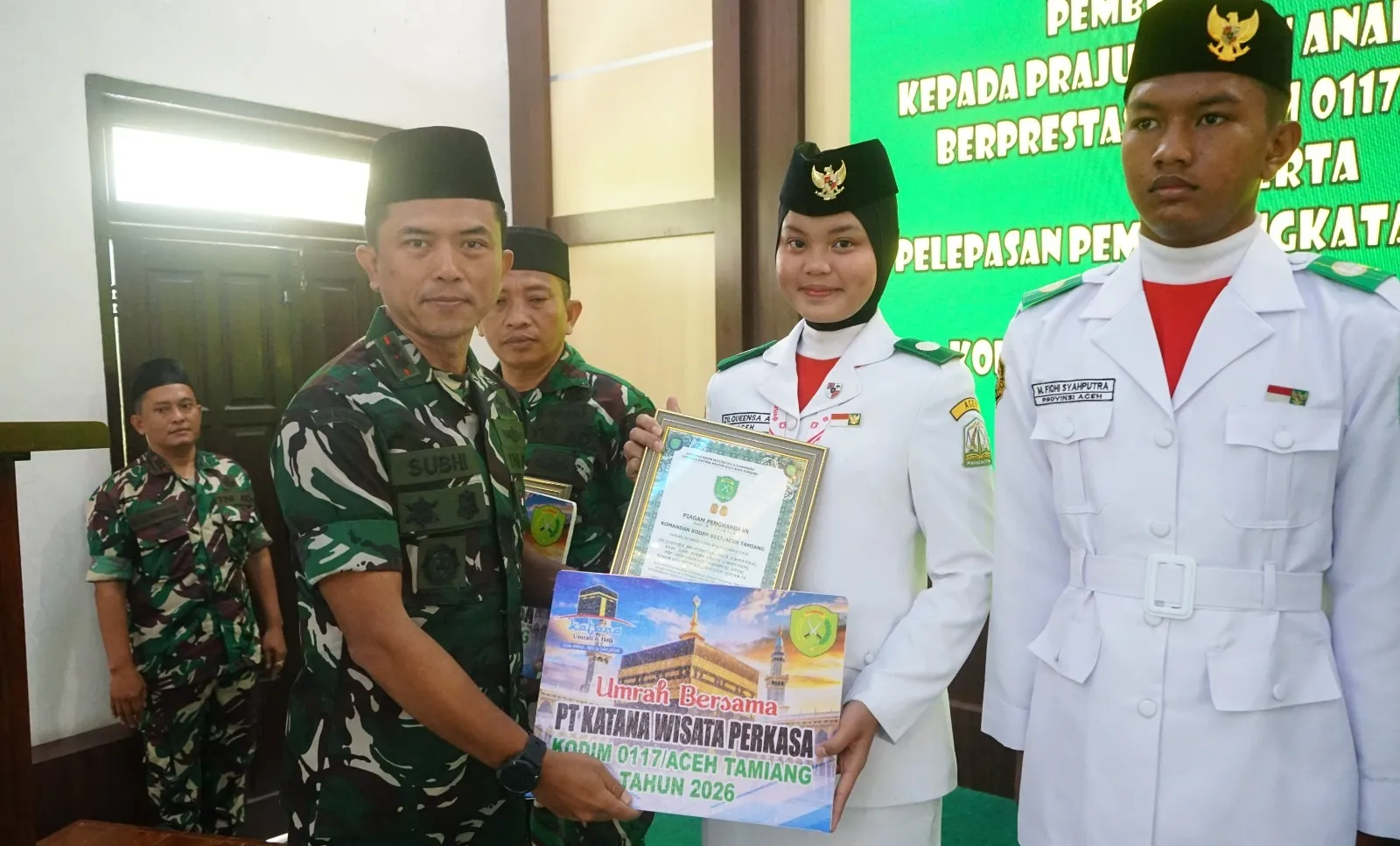 Dandim Aceh Tamiang Hadiahi Umrah Anggota dan Anak Berprestasi