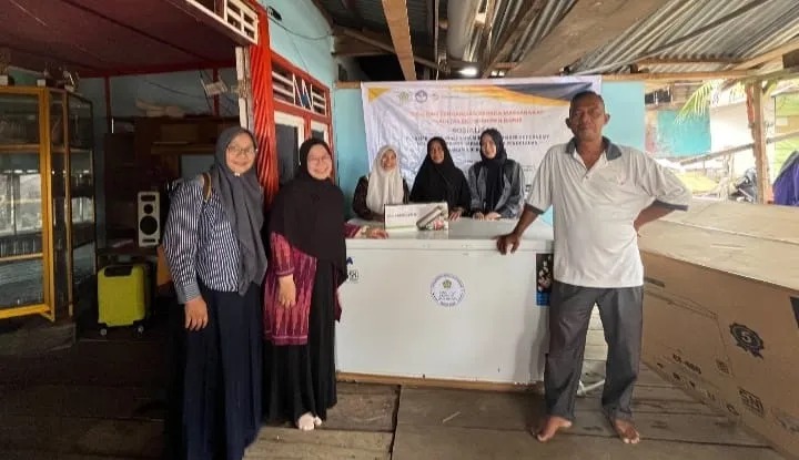 Tim PKM FEB Unsam Kembangkan Wirausaha Mikro Ikan Asin Berbasis Blue Economy