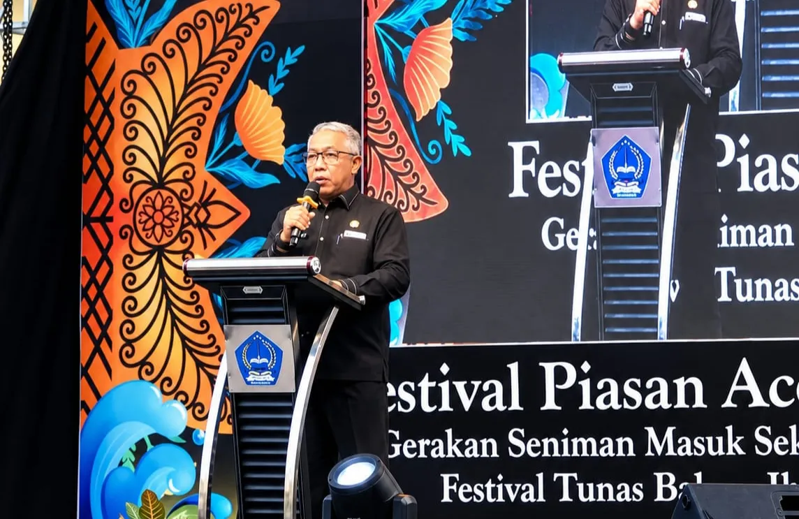 Farhan AP Tutup Piasan Aceh Rayeuk, Tekankan Pelestarian Bahasa dan Budaya